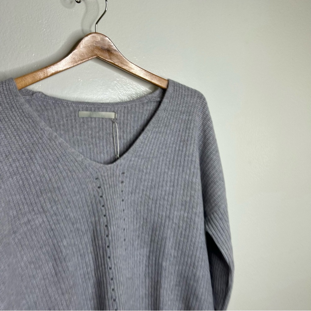 NWT 100% Cashmere Textured Ribbed V - Neck Pullover Gray Sweater Size XS - Picture 11 of 16